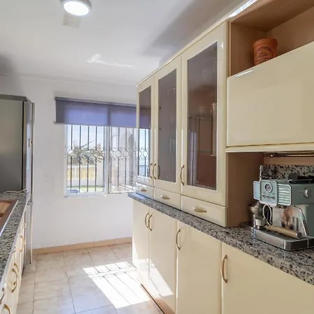 Mit Privatpool Fuer 5 Personen Ca 100 Qm In Nerja, Andalusien Costa Del Sol Tatil Evi Nerja