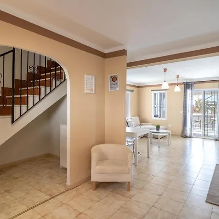 Mit Privatpool Fuer 5 Personen Ca 100 Qm In Nerja, Andalusien Costa Del Sol Tatil Evi *