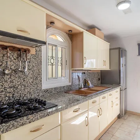 Mit Privatpool Fuer 5 Personen Ca 100 Qm In Nerja, Andalusien Costa Del Sol * Nerja