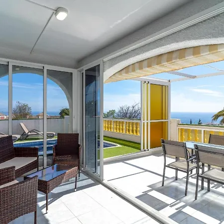 Mit Privatpool Fuer 5 Personen Ca 100 Qm In Nerja, Andalusien Costa Del Sol *