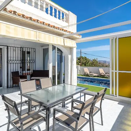 Mit Privatpool Fuer 5 Personen Ca 100 Qm In Nerja, Andalusien Costa Del Sol * Nerja