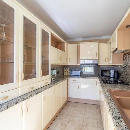 Mit Privatpool Fuer 5 Personen Ca 100 Qm In Nerja, Andalusien Costa Del Sol Holiday home