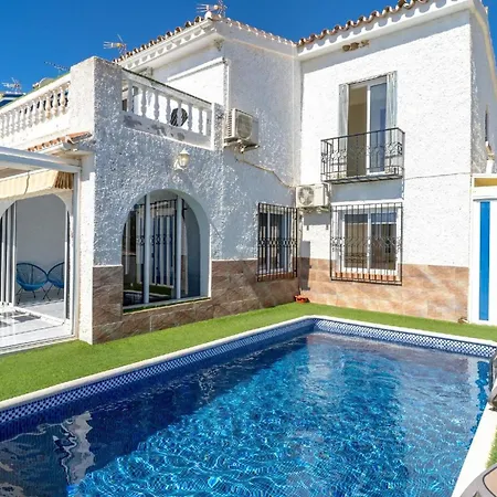 Mit Privatpool Fuer 5 Personen Ca 100 Qm In Nerja, Andalusien Costa Del Sol * Nerja